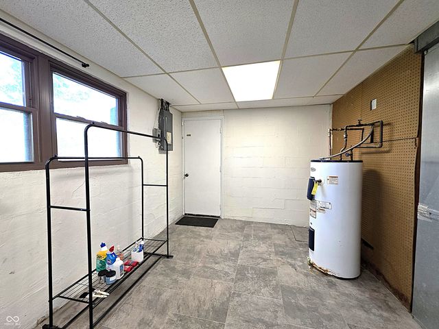 714 Spring Valley Court, Indianapolis, IN 46231