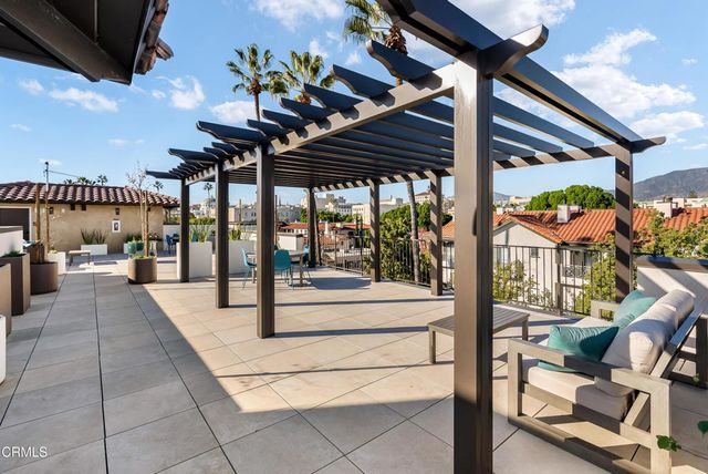 139 S Oak Knoll Avenue 303, Pasadena, CA 91101