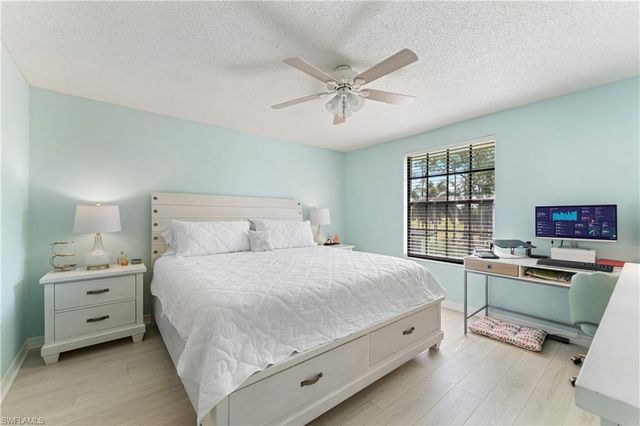 809 Augusta BLVD 809-6, Naples, FL 34113