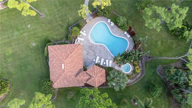 809 Augusta BLVD 809-6, Naples, FL 34113