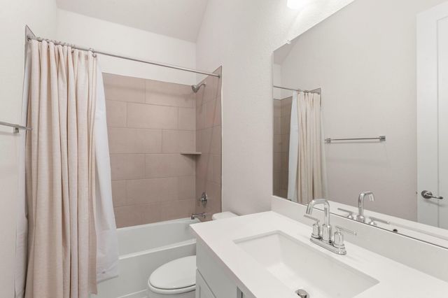 528 Tubman DR, Kyle, TX 78640