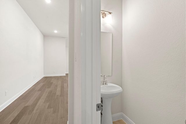 528 Tubman DR, Kyle, TX 78640