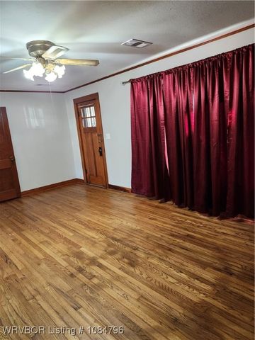 301 Wilson Avenue, Poteau, OK 74953