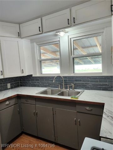 301 Wilson Avenue, Poteau, OK 74953