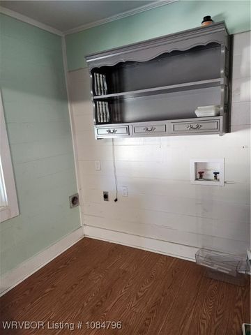 301 Wilson Avenue, Poteau, OK 74953