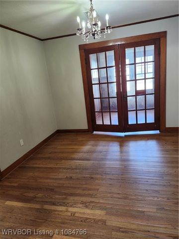 301 Wilson Avenue, Poteau, OK 74953