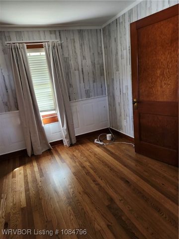 301 Wilson Avenue, Poteau, OK 74953