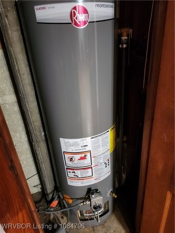 301 Wilson Avenue, Poteau, OK 74953