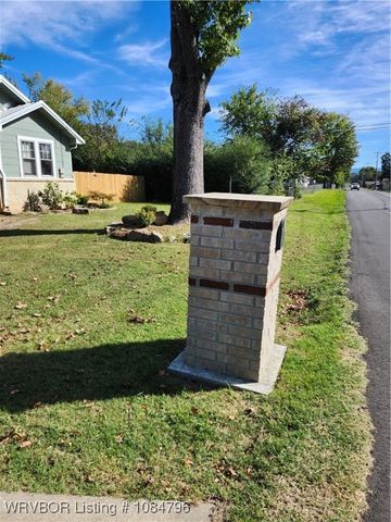 301 Wilson Avenue, Poteau, OK 74953