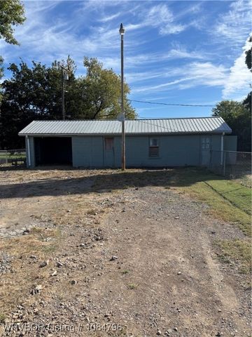 301 Wilson Avenue, Poteau, OK 74953