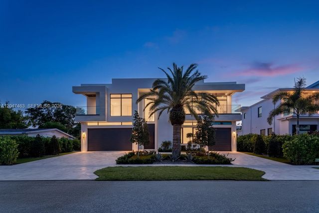 1051 NE 2nd Ter, Boca Raton, FL 33432