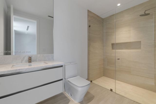 1051 NE 2nd Ter, Boca Raton, FL 33432