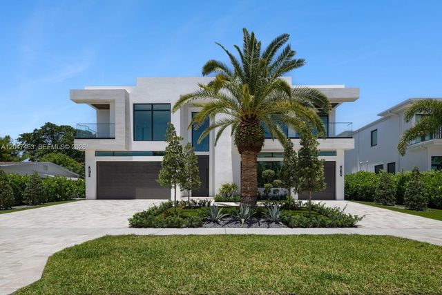 1051 NE 2nd Ter, Boca Raton, FL 33432