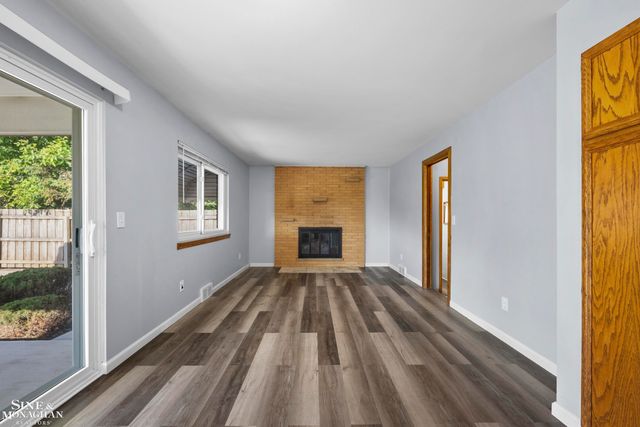 13152 Iowa Drive, Warren, MI 48088