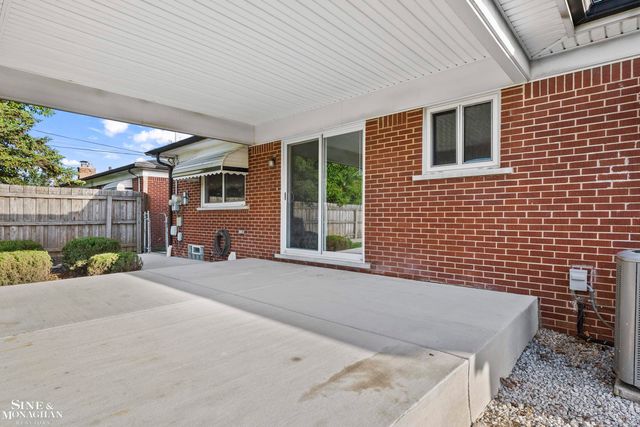 13152 Iowa Drive, Warren, MI 48088