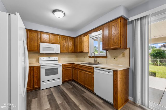 13152 Iowa Drive, Warren, MI 48088
