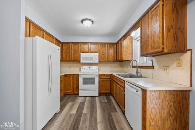 13152 Iowa Drive, Warren, MI 48088