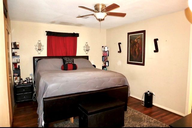 5715 Hirondel Street, Houston, TX 77033