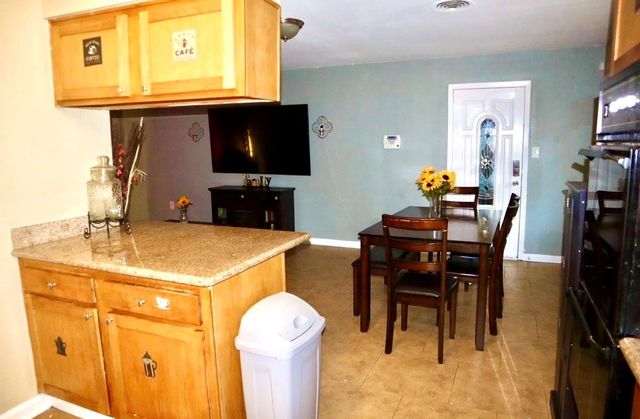 5715 Hirondel Street, Houston, TX 77033