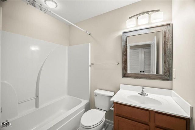 541 Berry Chase Way, Cary, NC 27519