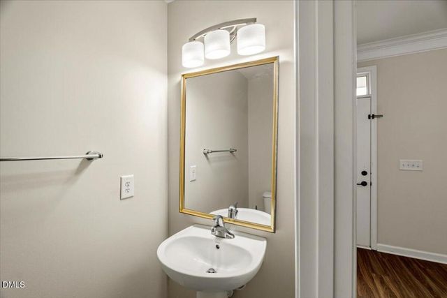 541 Berry Chase Way, Cary, NC 27519