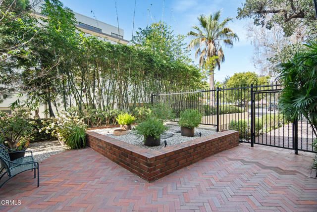 960 San Pasqual Street 210, Pasadena, CA 91106