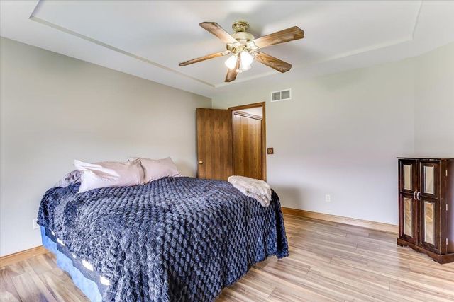 2682 N Shefford Ct, Wichita, KS 67205
