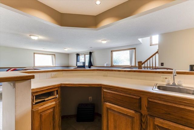 2682 N Shefford Ct, Wichita, KS 67205