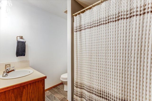 2682 N Shefford Ct, Wichita, KS 67205