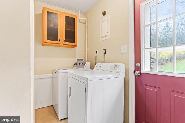 116 PLEASANTVIEW TER, New Cumberland, PA 17070