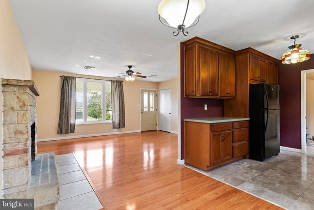 116 PLEASANTVIEW TER, New Cumberland, PA 17070