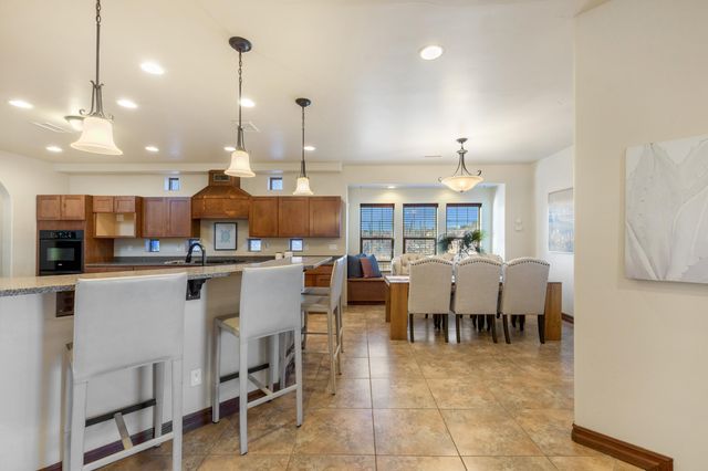 3887 Hanley Road NE, Rio Rancho, NM 87144