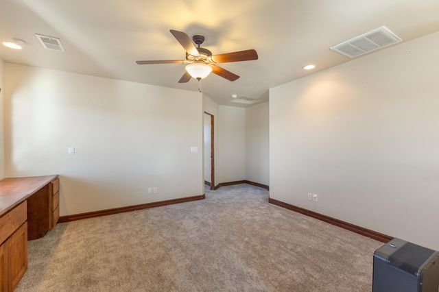 3887 Hanley Road NE, Rio Rancho, NM 87144