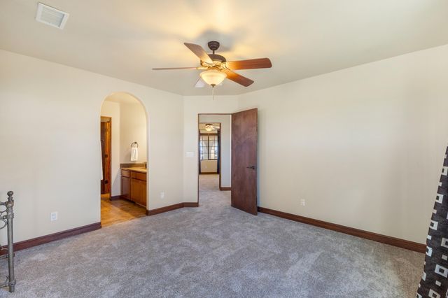 3887 Hanley Road NE, Rio Rancho, NM 87144