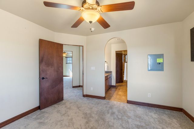 3887 Hanley Road NE, Rio Rancho, NM 87144