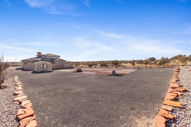 3887 Hanley Road NE, Rio Rancho, NM 87144