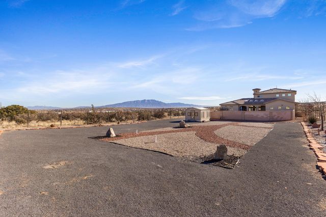 3887 Hanley Road NE, Rio Rancho, NM 87144
