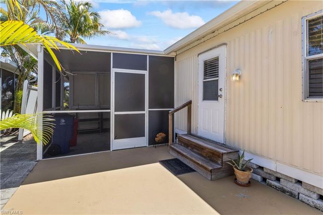 3843 Cherry LN, St. James City, FL 33956