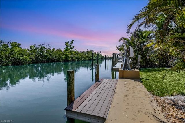 3843 Cherry LN, St. James City, FL 33956