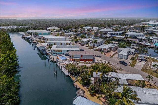 3843 Cherry LN, St. James City, FL 33956