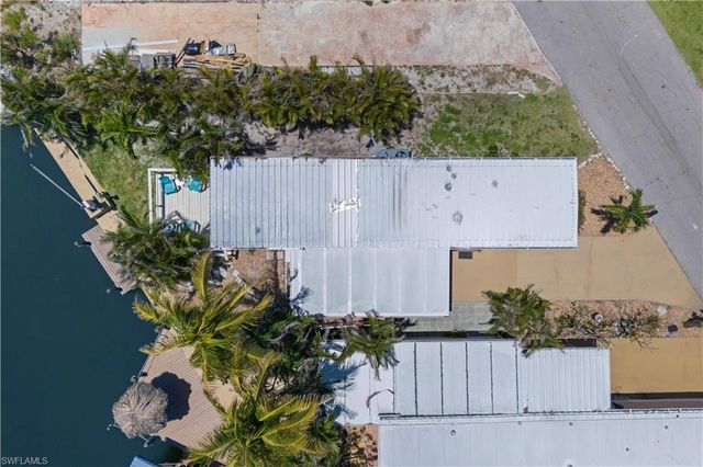 3843 Cherry LN, St. James City, FL 33956