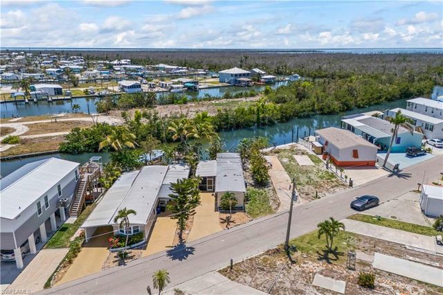 3843 Cherry LN, St. James City, FL 33956