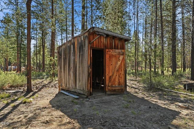 15039 Yorkie Lane, La Pine, OR 97739