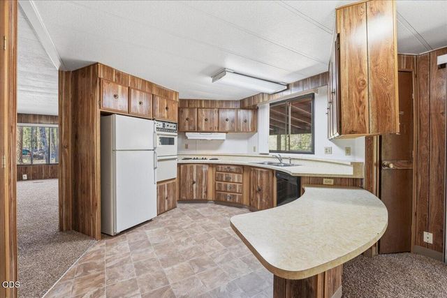 15039 Yorkie Lane, La Pine, OR 97739