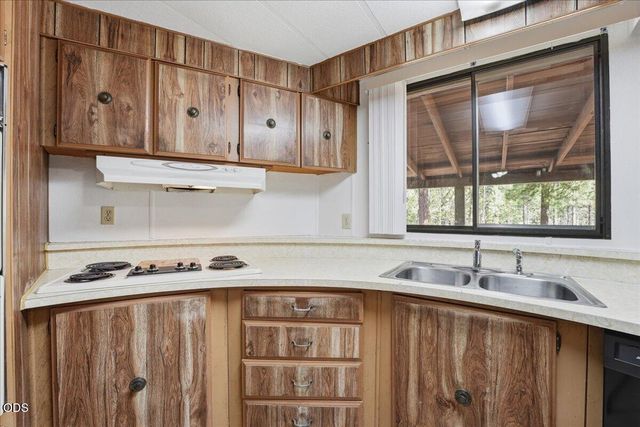 15039 Yorkie Lane, La Pine, OR 97739