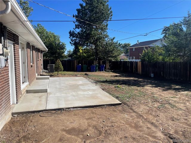 358 S Tucson Way, Aurora, CO 80012