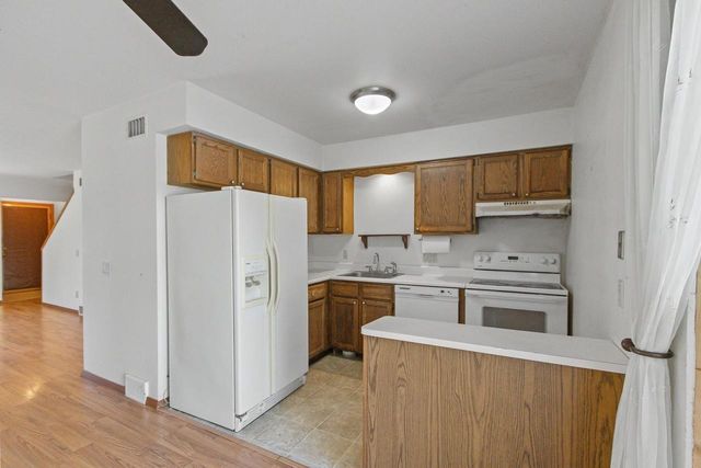 6966 Park Ridge Drive, Madison, WI 53719