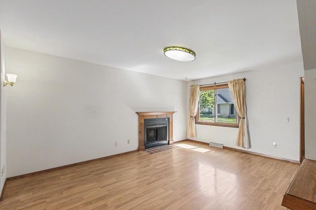 6966 Park Ridge Drive, Madison, WI 53719