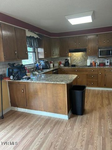 164 Woodstock Lane, Bristol, VA 24201