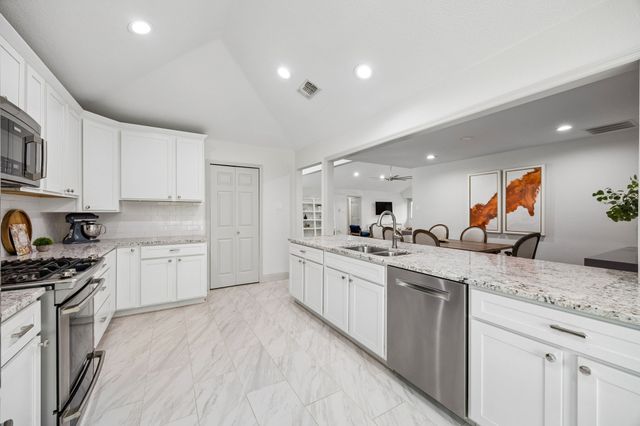 16814 Deer Park Drive, Dallas, TX 75248
